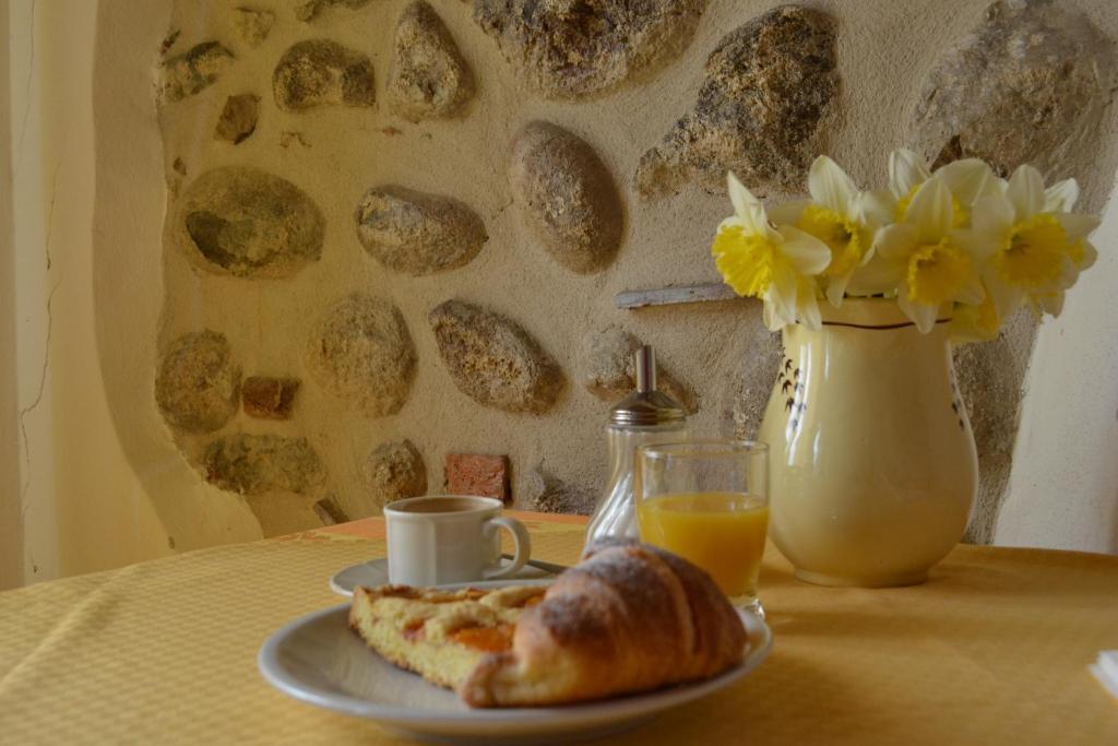 Agriturismo Colombarola Sona Eksteriør billede
